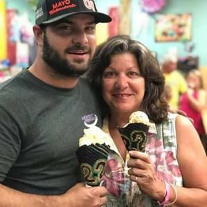 Meet your Posher, Sandra